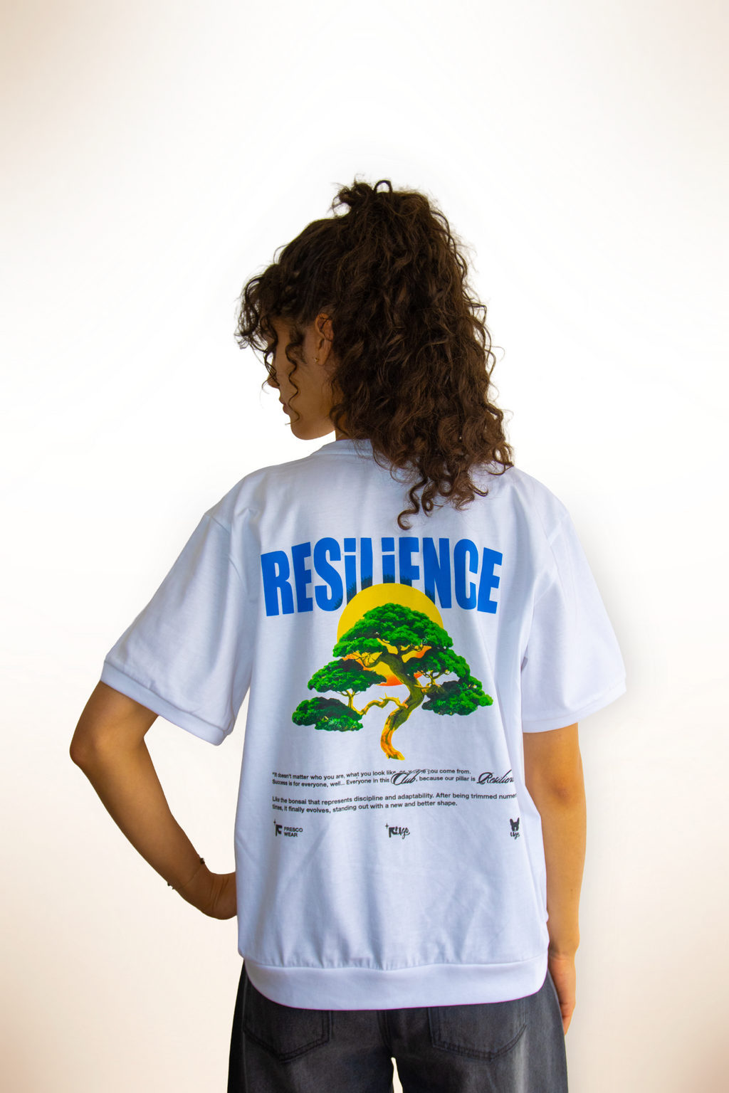 Resilience tee Unisex